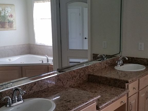 2nd image of 5226 Kensington Ln