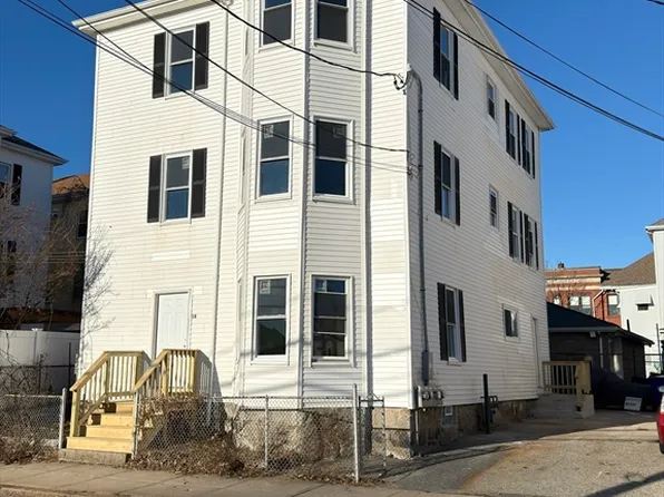 18 Alden St, Fall River, MA 02723