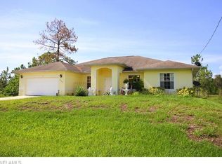 652 Crabtree Ct, Lehigh Acres, FL 33974