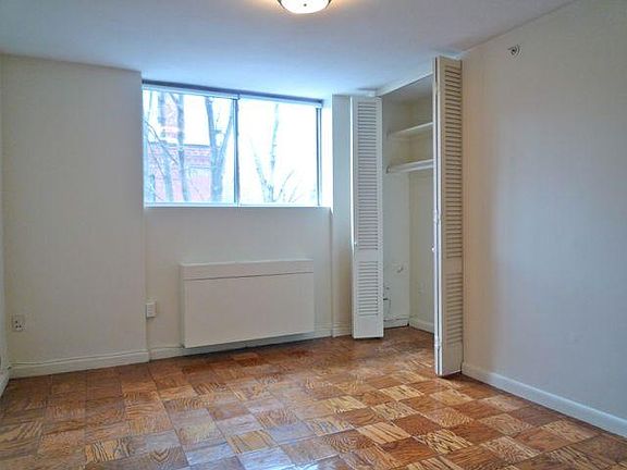 2nd image of 101 Monmouth St APT 901