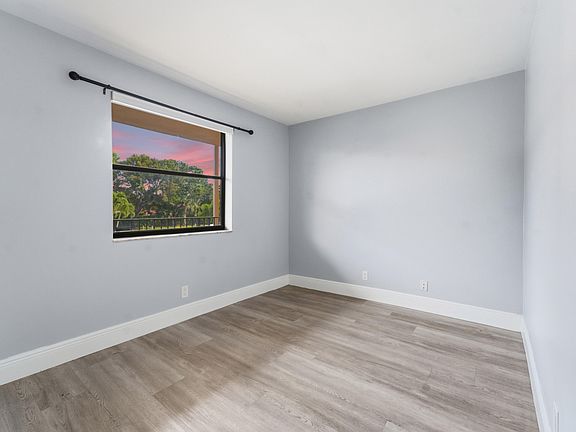 3rd image of 11477 NW 39th Court #203-1