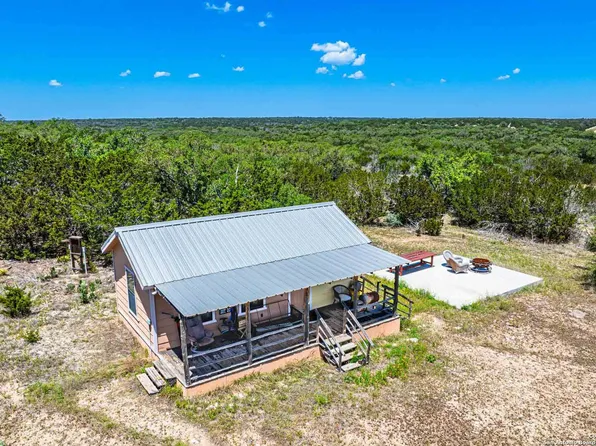 70 County Road 280, Rocksprings, TX 78880