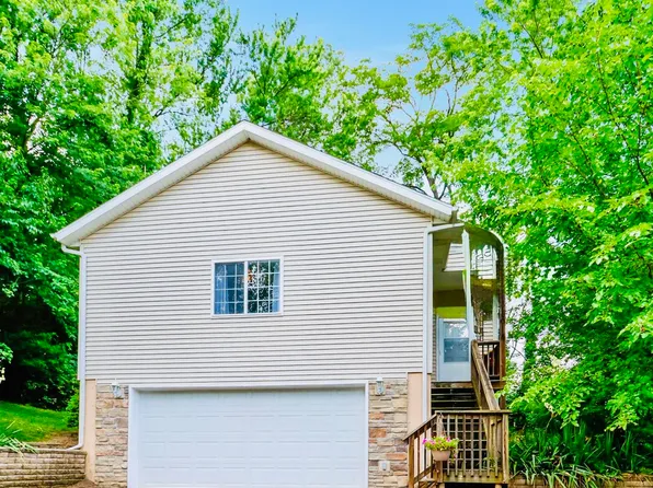 4015 Sumac Rd, Valparaiso, IN 46383