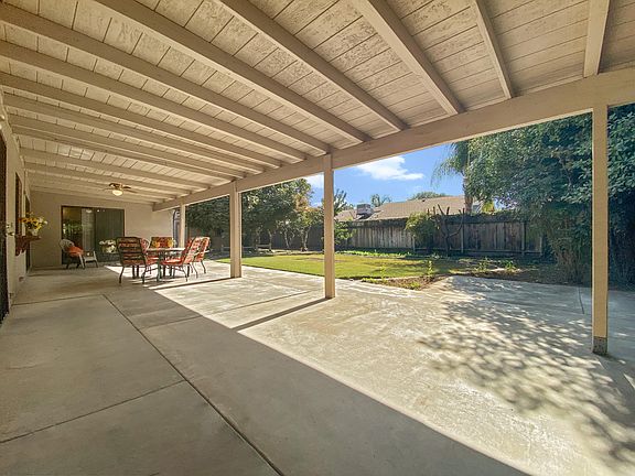 5th image of 3845 W Sunnyside Ave