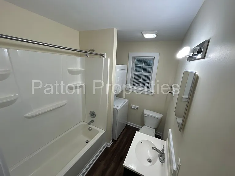 902 Pine St — Photo 9