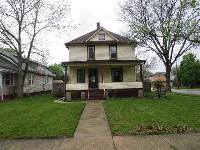 1st image of 2224 Douglas St