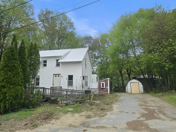 11 Woodland Avenue, Mexico, ME 04257
