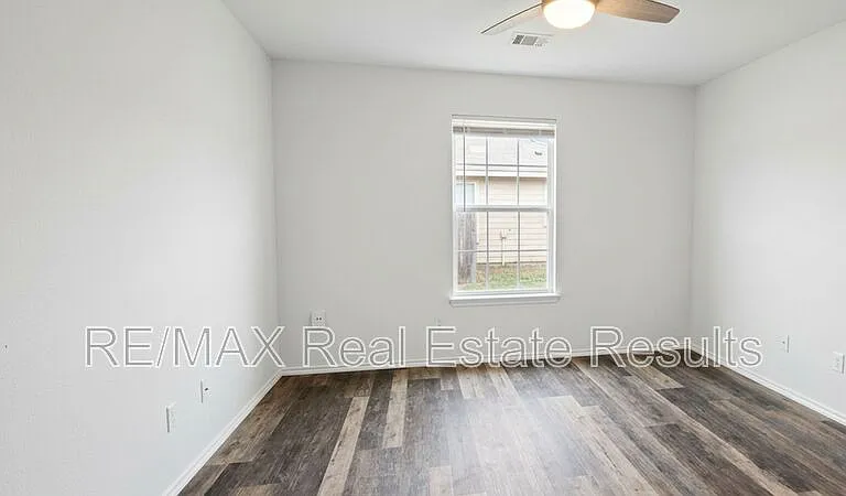 1301 Spring St — Photo 10