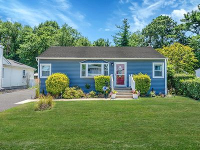 406 Old Farmingdale Road, West Babylon, NY, 11704