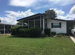 2921 Manatee Rd, Tavares, FL 32778