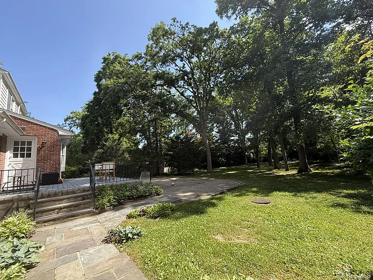 43 Glen Way — Photo 19