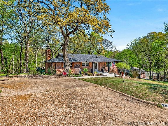 5th image of 930 Briarwood Dr