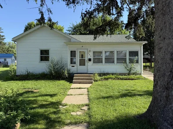 122 East Dodge Street, Dodgeville, WI 53533