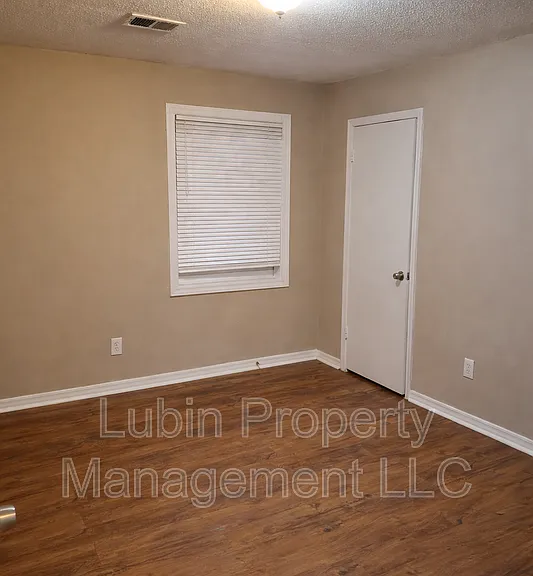 1221 Tahoe Rd — Photo 4