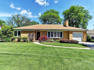 1892 De Cook Ave, Park Ridge, IL 60068