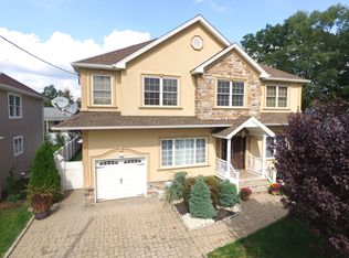 23 Lupine Way, Clark, NJ 07066