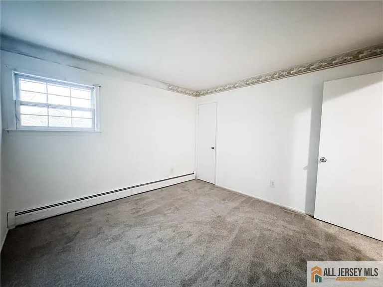 742 Grove Ave — Photo 34
