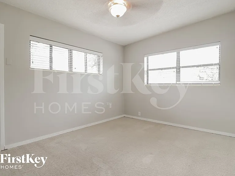2812 Walnut St — Photo 11