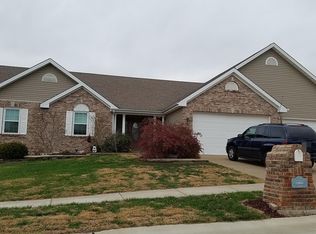 1907 Emerald Green Dr, Wentzville, MO 63385