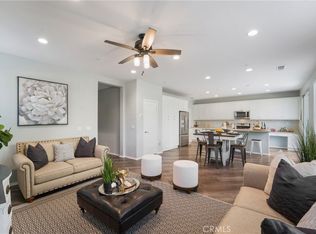 2812 Villa Catalonia Ct, Corona, CA 92881