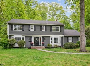 5 Blanchet Ct, Florham Park Boro, NJ 07932