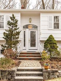 2nd image of 38 Longacre Dr