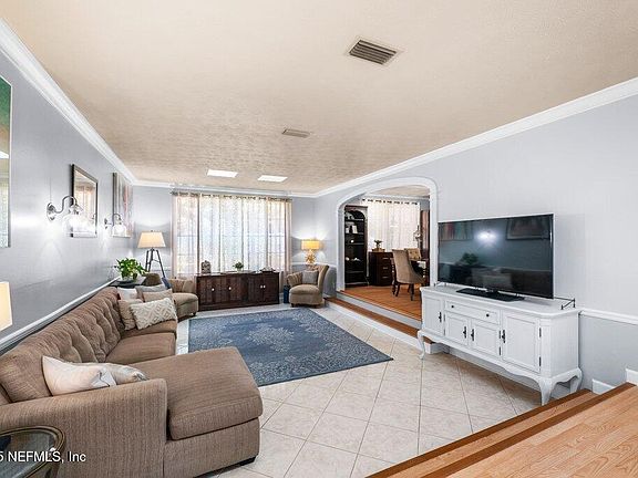 5th image of 1860 HOLLY OAKS RAVINE Drive