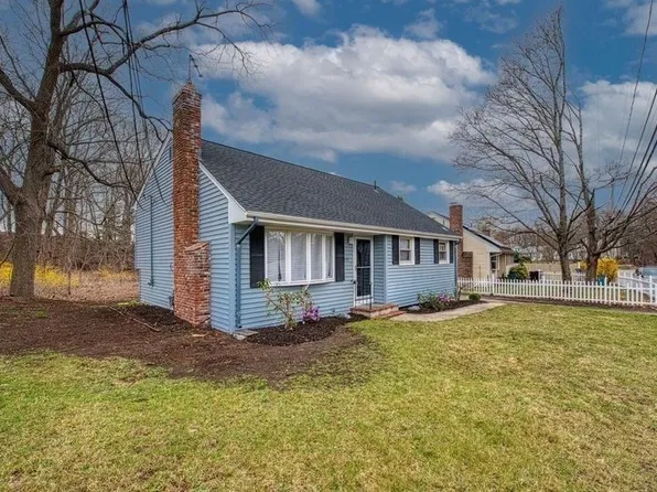 285 Howard St, Brockton, MA 02302