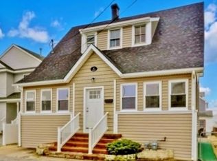 17 Farragut Ave, Seaside Park, NJ 08752