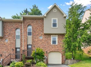 155 Villa Dr, Pittsburgh, PA