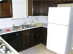 4th image of 12203 Corona Ln