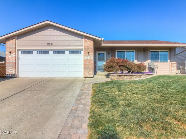 326 S 76th Ave, Yakima, WA 98908