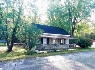 11558 E Main St, Owensburg, IN 47453