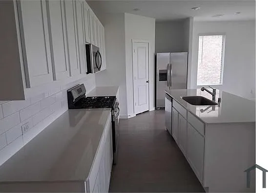 2021 Brackett Pond Rd — Photo 2