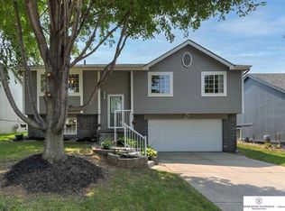 11261 Martin Ave, Omaha, NE 68164