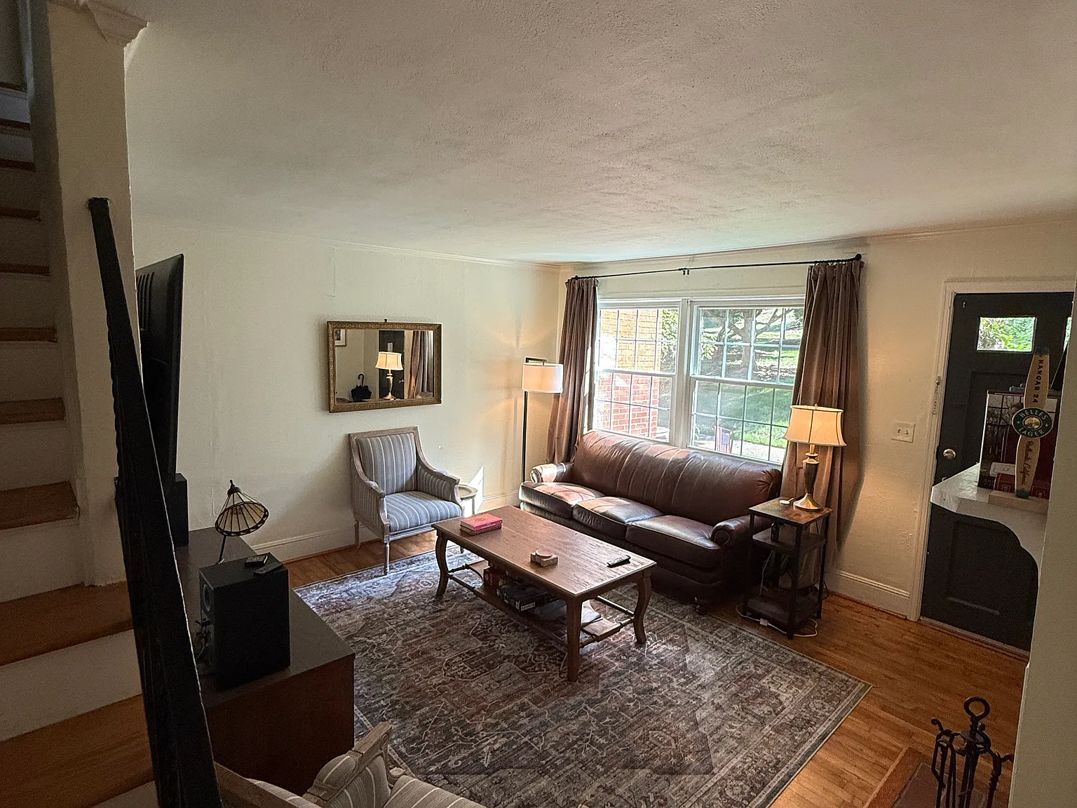 2 bed, 928 sqft, $1,675 — Photo 2