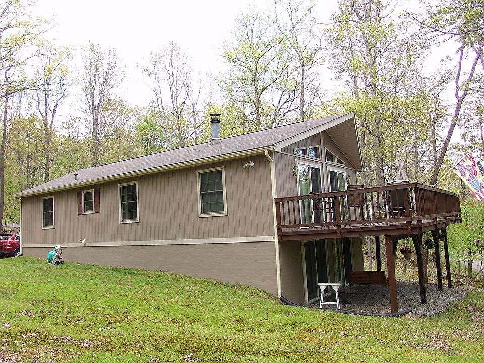 2nd image of 17 Aster Dr