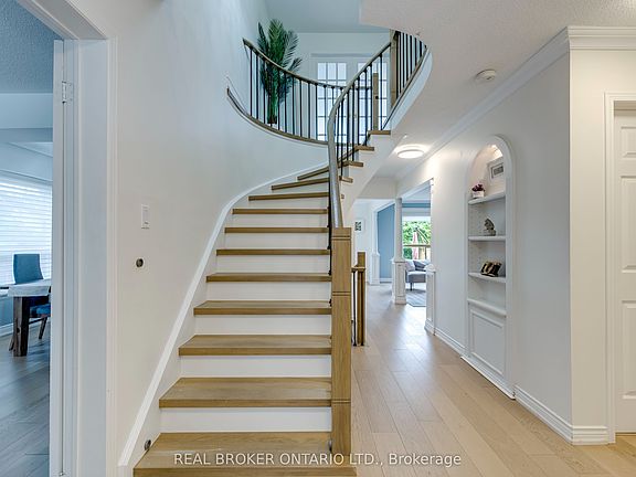 4th image of 6781 Gracefield Dr