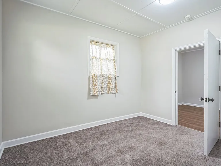 628 McLamb Dr — Photo 22