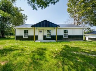 680 Sweat Rd, Grimsley, TN 38565