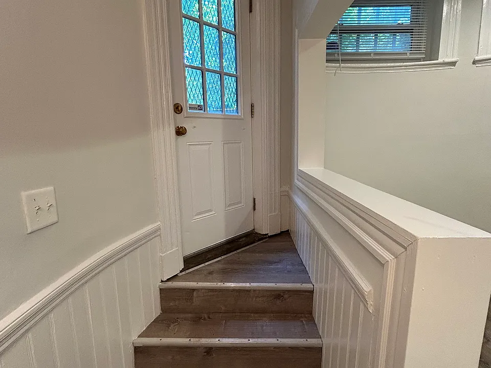 381 Commonwealth Ave #2