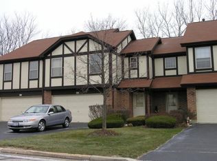 28 Willow Bridge Way, Bloomingdale, IL 60108