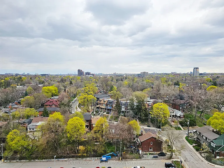 1660 Bloor St W #1214 — Photo 10