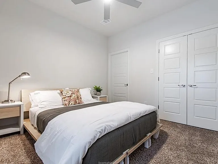 3105 Green St #111 — Photo 2
