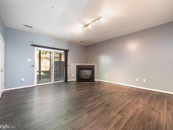 4th image of 2597 Brown Alder Ct