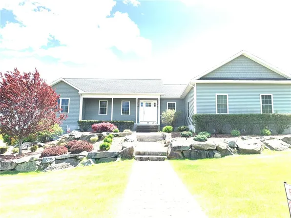 36 Abatecola Way, Johnston, RI 02919