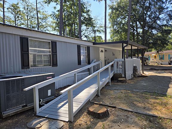 4th image of 495 Clubhouse Rd.