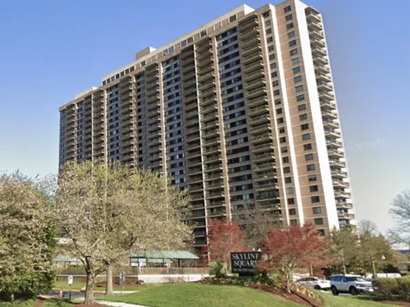 5501 Seminary Rd APT 1303S, Falls Church, VA 22041