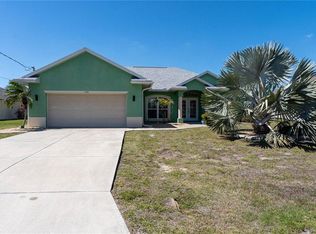 206 Mariner Ln, Rotonda West, FL 33947