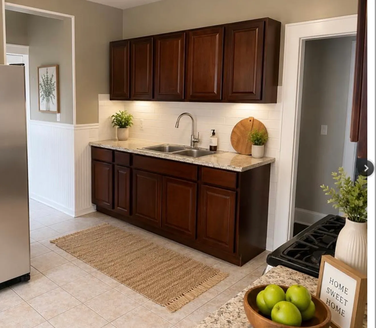 4 bed, 1298 sqft, $3,100 — Photo 2